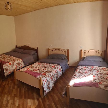 Guest House Emanueli Tropoje エクステリア 写真